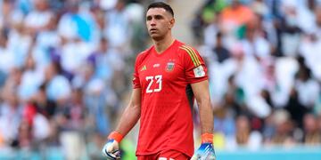 Emiliano "Dibu" Martínez