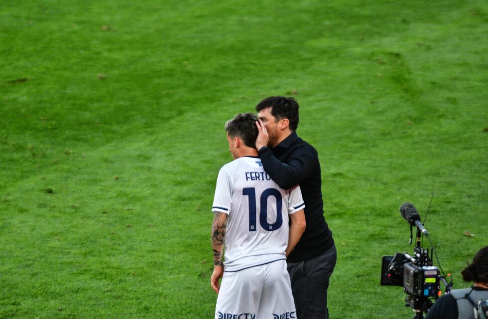 Talleres-Estudiantes, tremendo duelo de punteros y por televisión abierta