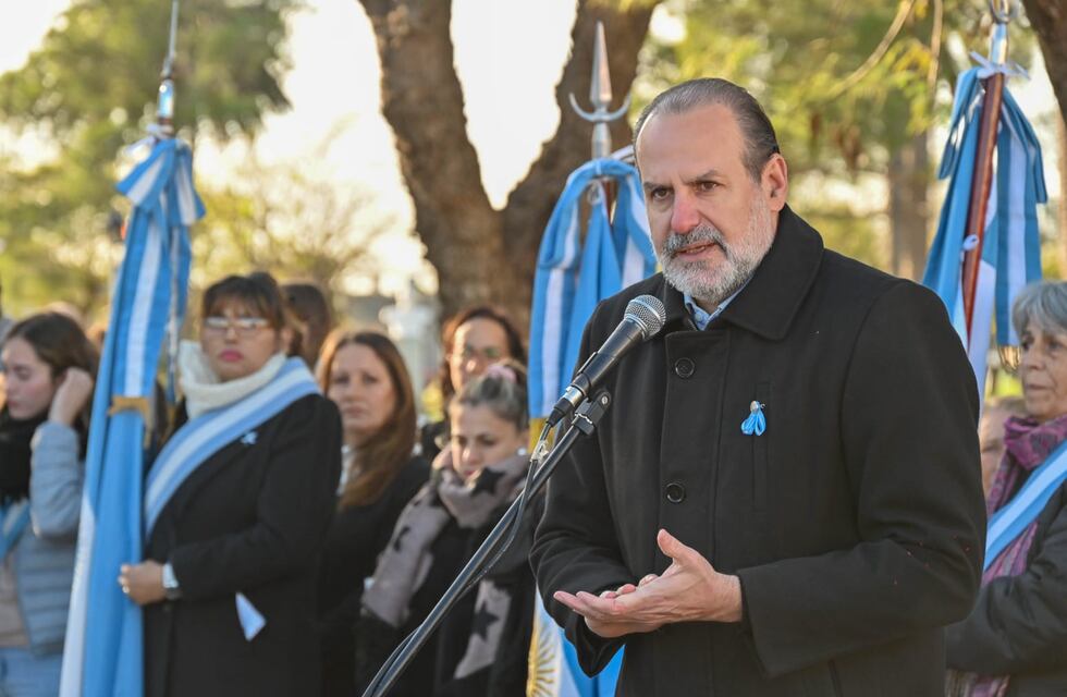 Bahía Blanca: el Municipio reducirá gastos políticos y revisará subsidios y compras