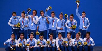 La emotiva entrega de medallas de Las Leonas.