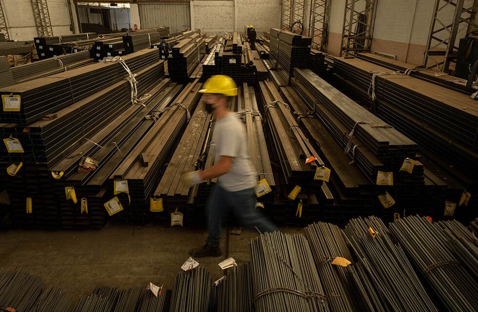 La construcción y la industria ya están por encima de los niveles prepandemia