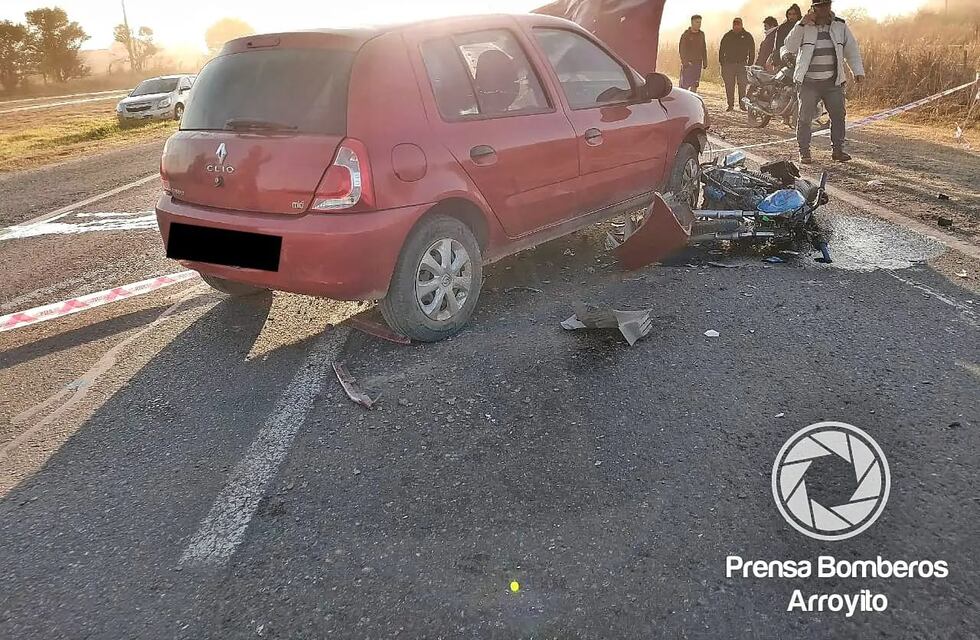 Arroyito: accidente sobre ruta 19 con heridos de gravedad para quienes se trasladaban en una motocicleta