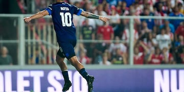 La noche del 10. Talleres ganó, con Rubén Botta de figura, y sigue soñando despierto (Prensa Talleres)