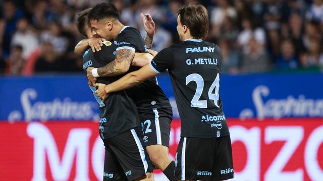 Belgrano se trajo un punto de valor en el empate con el líder Vélez (Belgrano)