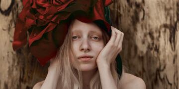 Quién es Imán Kaumann: la modelo argentina de Valentino y Versace que rompe estándares.