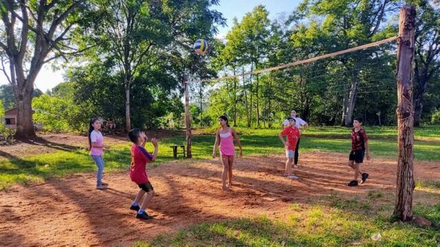 Iniciaron las Escuelas Deportivas de verano en Montecarlo