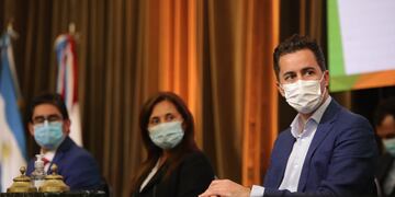 El vicegobernador de Córdoba le habló a los jóvenes. "Ya nadie queda al margen del peligro que genera el coronavirus", expresó.