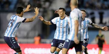 El Racing de Gago volvió a la victoria ante el irregular Lanús.