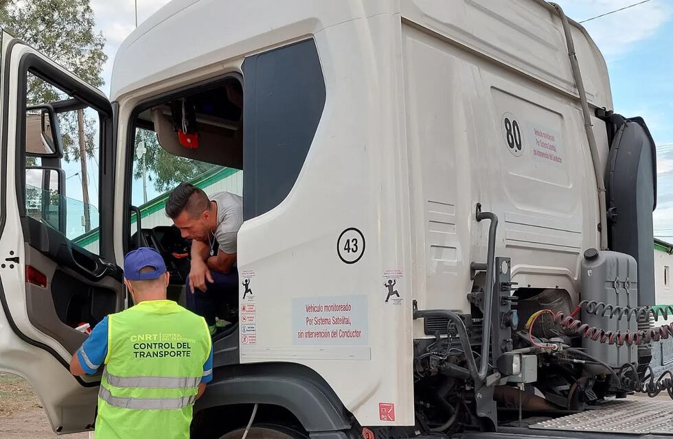 La CNRT retuvo más de 40 transportes en la región por irregularidades