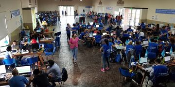 Militantes del gildismo festejaron con la mayoría de los varados afuera