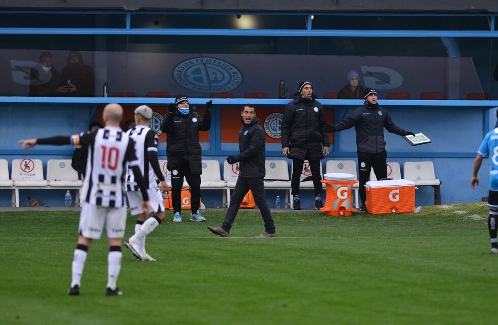 Farré, tras la derrota de Belgrano: “Estamos por un camino de construcción”