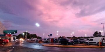 Se dio a la fuga un ladrón que robó objetos de valor del Hipermercado Libertad en Posadas. Imagen web.
