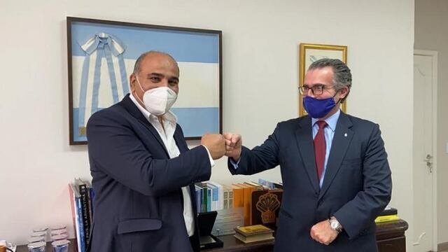 El gobernador Juan Manzur dio inicio a la gira comercial por Brasil en Curitiba