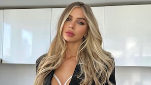 Romina Malaspina posó envuelta en la toalla recién salida de la ducha: “Unos días conmigo”