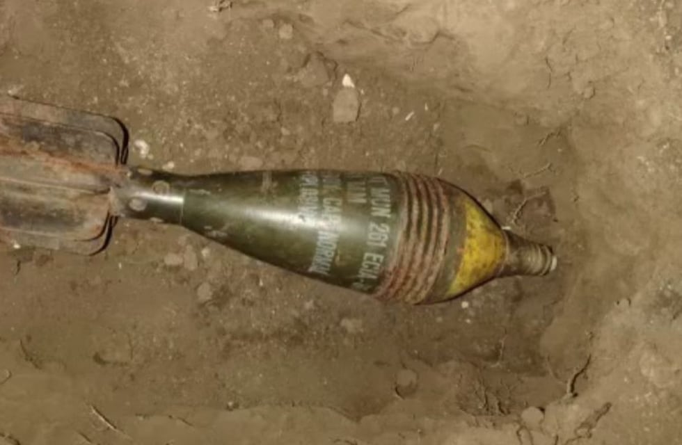 Encontraron un explosivo de guerra en un descampado de Córdoba: el video de la detonación