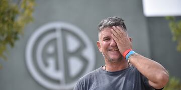Luis Fabián Artime, presidente de Belgrano, en el predio de Villa Esquiú del club, donde atendió a Mundo D. (Ramiro Pereyra)