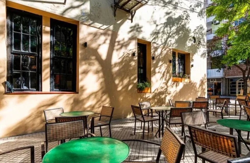 Cuál es el emblemático bar de Rosario que anunció su cierre después de casi 40 años