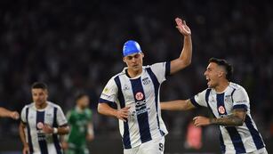 Federico Girotti está atrás en la consideración del DT de Talleres y su relación con los hinchas ya no es la misma.