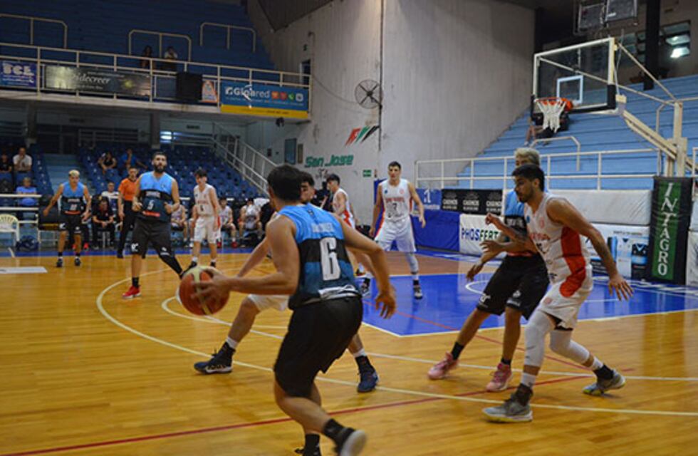 Echagüe sumó un nuevo traspié en Paraná ante San Isidro