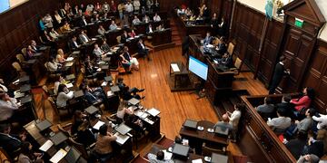 Diputados continúa con el debate del Presupuesto 2023.