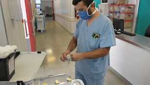 Rige el paro por 24 horas de los trabajadores de sanidad en reclamo de mejoras salariales.