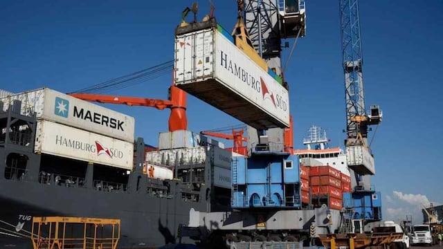 Eliminan el pago a cuenta del impuesto PAIS y se abaratan las importaciones (La Voz/Archivo)