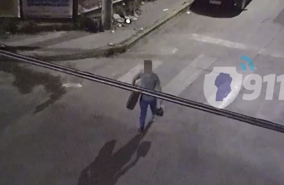 Inseguridad en Córdoba: robó una rueda de auxilio, quedó registrado y fue detenido