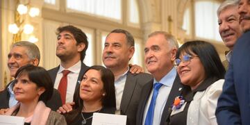 La nueva plataforma permite gestionar certificados online en 72 horas. Además, 34 cooperativas recibieron su matrícula y equipamiento para potenciar la producción.