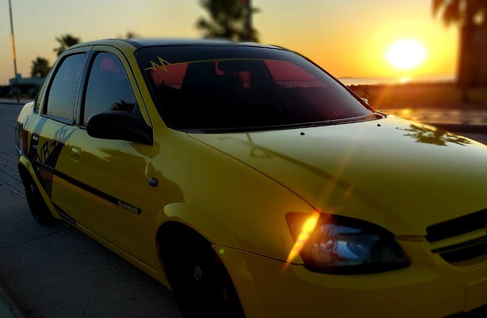 Balnearia: Pasión por los autos modificados