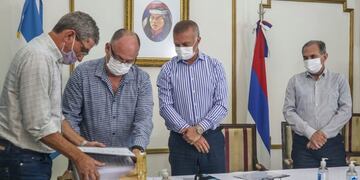 Se desarrolló la apertura de sobres para la licitación de obra de saneamiento del Arroyo Itá en Posadas.