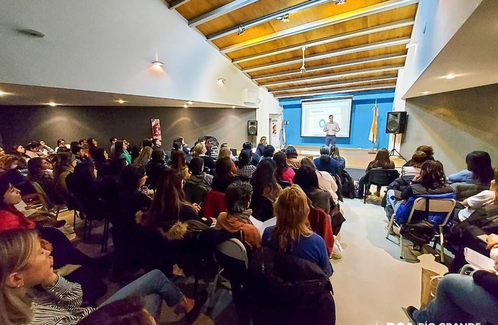 El Municipio lanzará la formación sobre consumo problemáticos en las escuelas