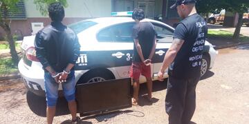 Montecarlo: desvalijaron una casa y fueron detenidos.