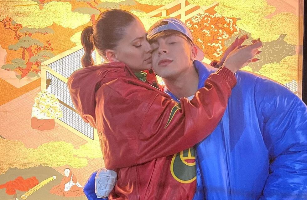 Pese a ser vegetariana, la China Suárez cocinó un asado para Rusherking