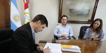 Firmaron el convenio para hacer la Villa Olímpica para los Juegos Odesur 2026 con el Grupo Lagrutta