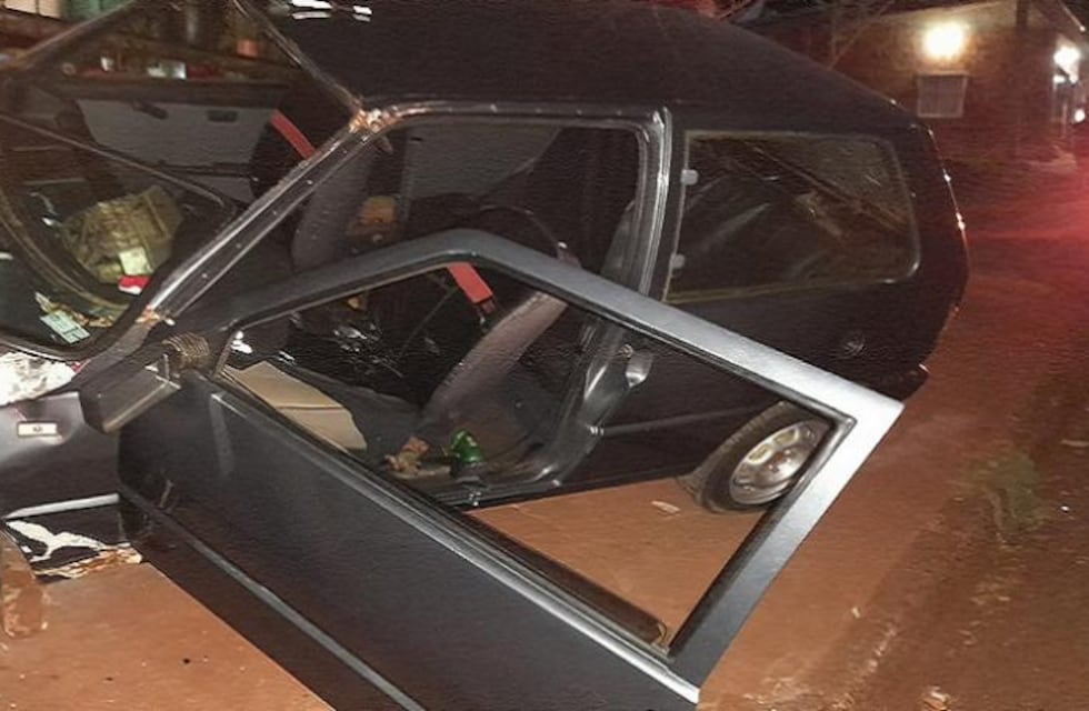 Un automóvil se incrustó en una vivienda en Eldorado