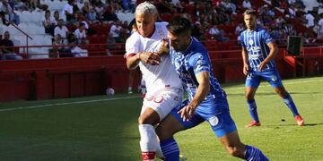 Godoy Cruz juega con Huracán por la Copa de la Liga Profesional en el estadio Tomás Ducó. Gentileza Los Andes