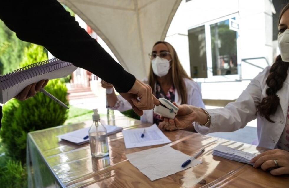 Voluntariado “Codo a Codo”: convocan a estudiantes para seguimiento de pacientes con Covid-19