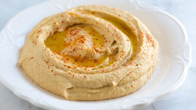 Cómo hacer hummus de garbanzos: la receta más fresca para tus picadas