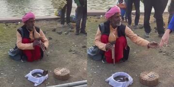 El desopilante video de Facundo Zárate tocando una serpiente en las calles de la India.