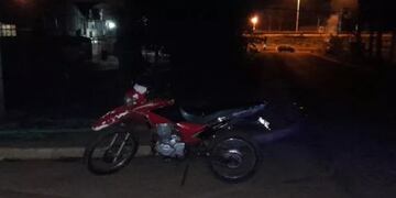 Accidente de tránsito en Posadas: una motociclista herido.