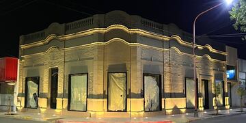 Fachada local Ossados antiguos Aserraderos Bianchi Arroyito