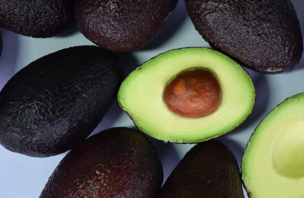 ¿Lo sabías? Cómo guardar la mitad de una palta para que no se ponga negra