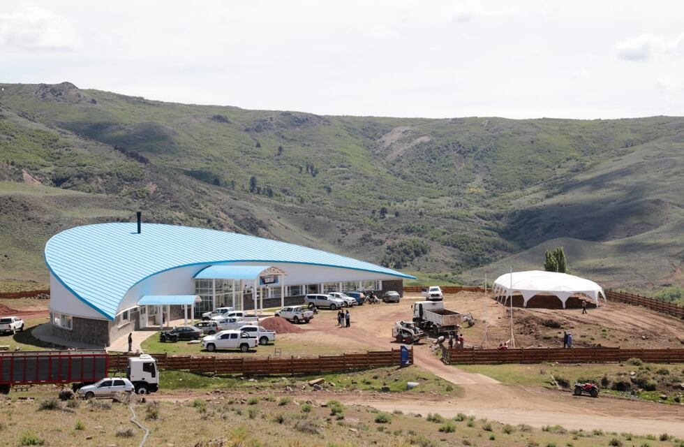 Inauguraron en Neuquén el primer hospital intercultural del país