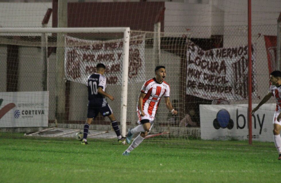 El León rugió en casa y se aleja del descenso