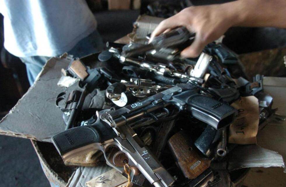 Desarme voluntario en Rafaela: pagarán $9.000 por cada arma