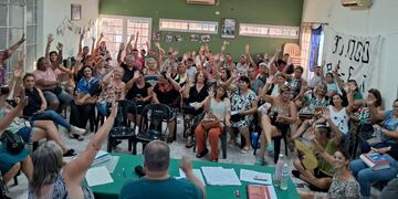 Las asambleas departamentales comenzaron este miércoles.