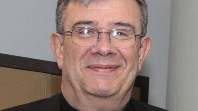 Monseñor Zecca.