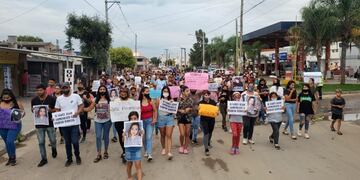MALVINAS ARGENTINAS. Familiares y amigos de Katherine Saavedra pidieron justicia (Javier Ferreyra / La Voz).)