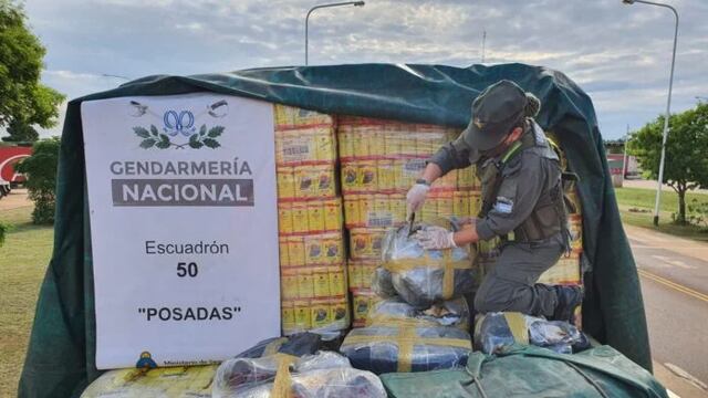 Decomisan 260 kilogramos de marihuana en el ingreso a la provincia de Misiones.