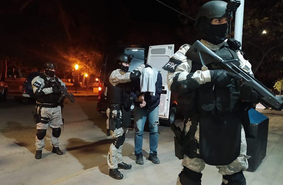 Siete allanamientos y seis detenidos por venta de drogas en Capilla del Monte